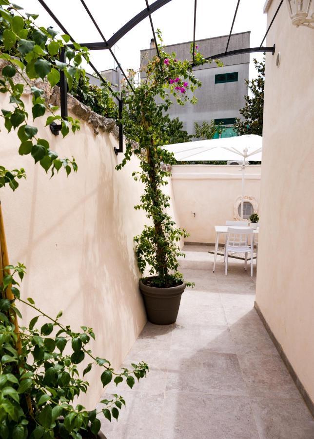 Villa Aurelia Suites And Apartments Локоротондо Екстериор снимка